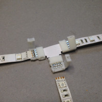 RGB LED Strip T-Connector, Connector für RGB LED Strips, multicolorl  connector, Connector für 5050 LED Strips   / Lötfreie Steckverbinder / 4 Polig,  10mm / T-Verbindung