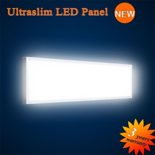 LED Panel Ultraflach Eckig 900x150mm 40W 3000 Lumen Warmweiß, Gehäuse in Silber, dimmbar